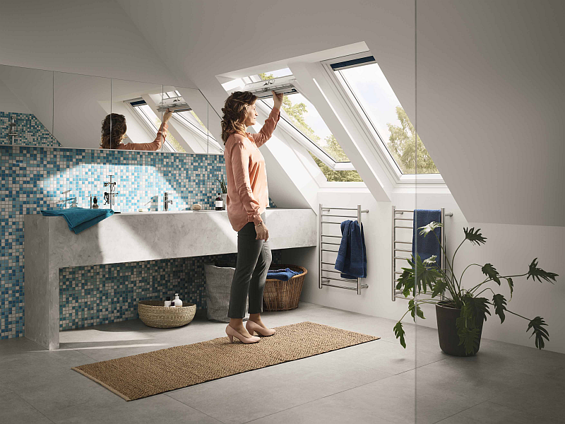 Okno dachowe VELUX z górnym otwieraniem